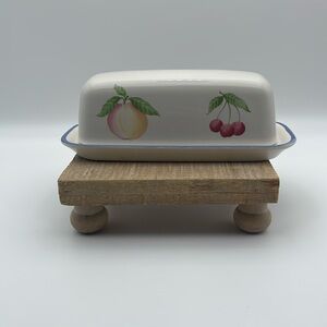 Pfaltzgraff Fruit Covered‎ 1/4 Pound Butter Dish